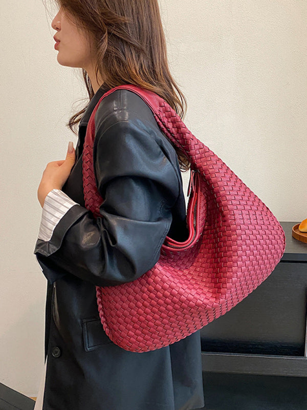 French high-end woven bag, versatile shoulder armpit bag, niche texture portable commuter bag